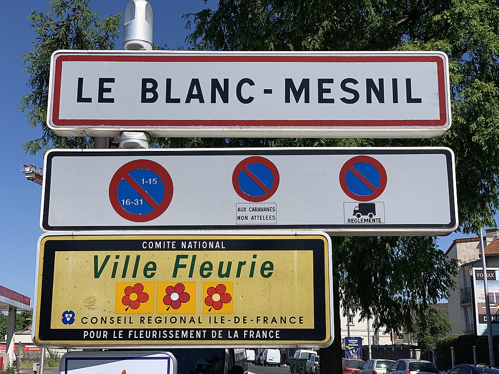 Panneau d'entrée de Le Blanc-Mesnil