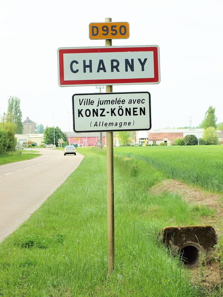 Panneau d'entrée de Charny