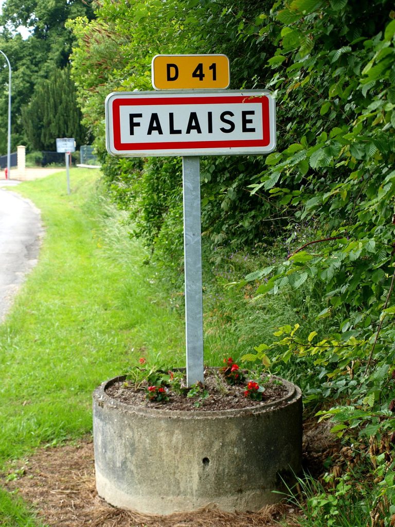 Panneau d'entrée de La Falaise