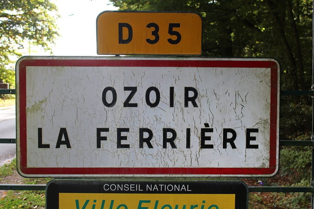 Panneau d'entrée de Ozoir-la-Ferrière