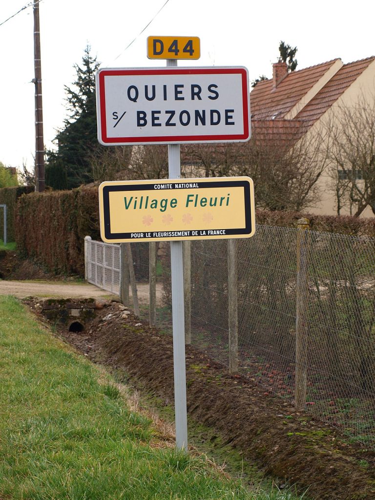 Panneau d'entrée de Quiers