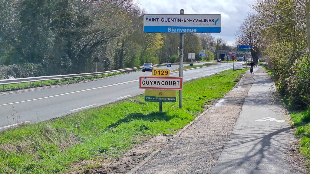 Panneau d'entrée de Guyancourt