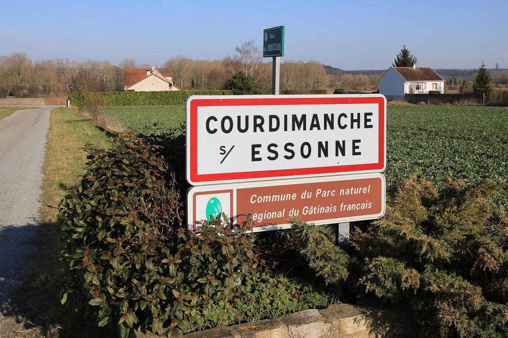 Panneau d'entrée de Courdimanche-sur-Essonne