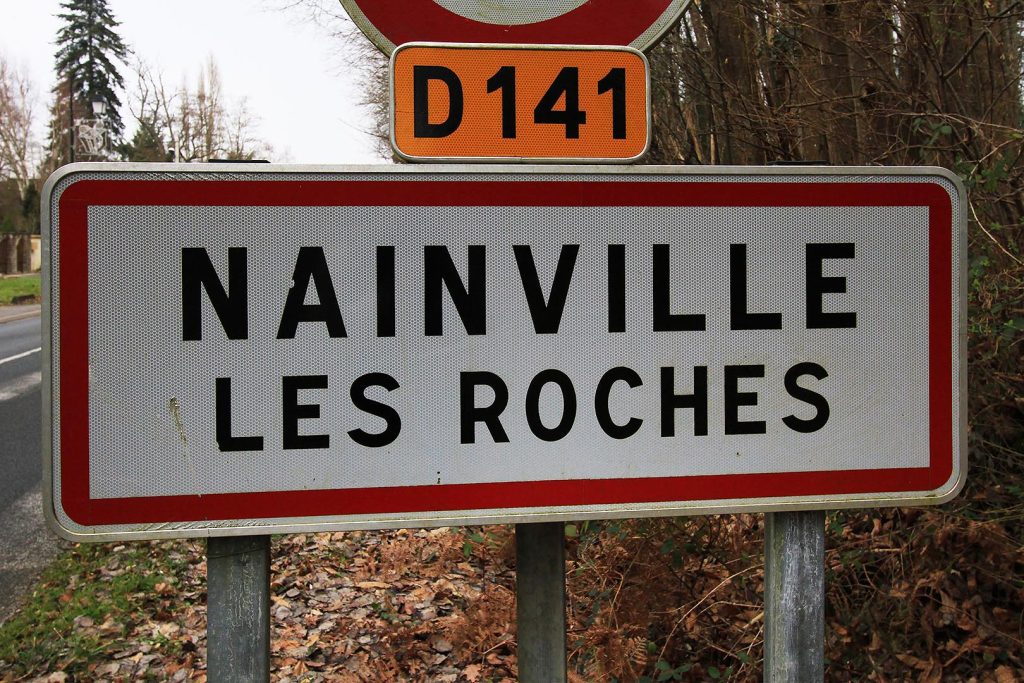 Panneau d'entrée de Nainville-les-Roches