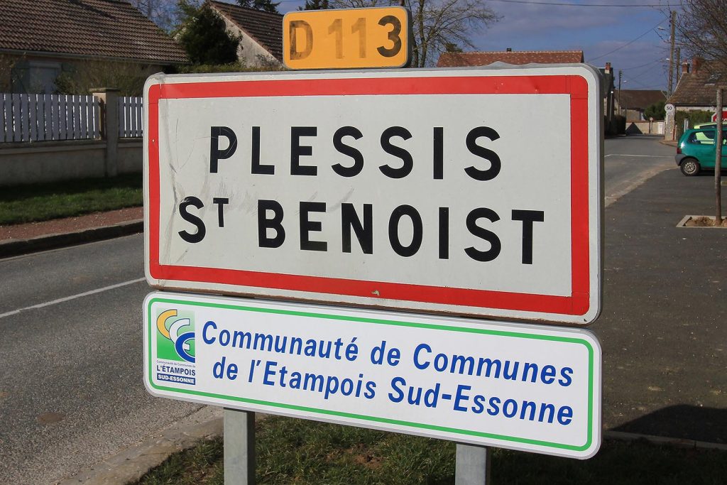 Panneau d'entrée de Plessis-Saint-Benoist