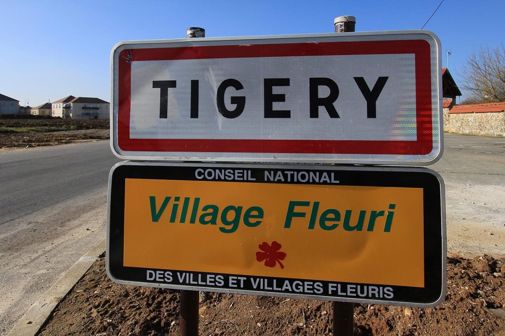 Panneau d'entrée de Tigery