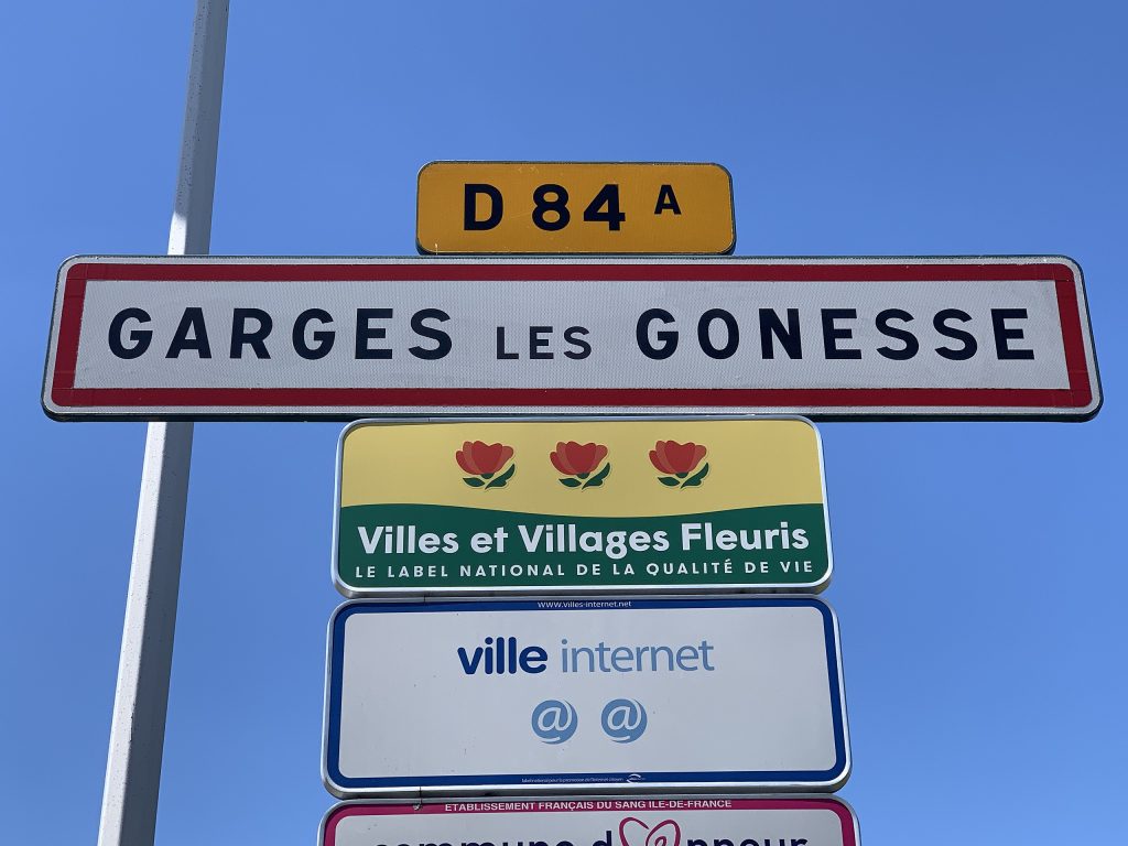 Panneau d'entrée de Garges-lès-Gonesse