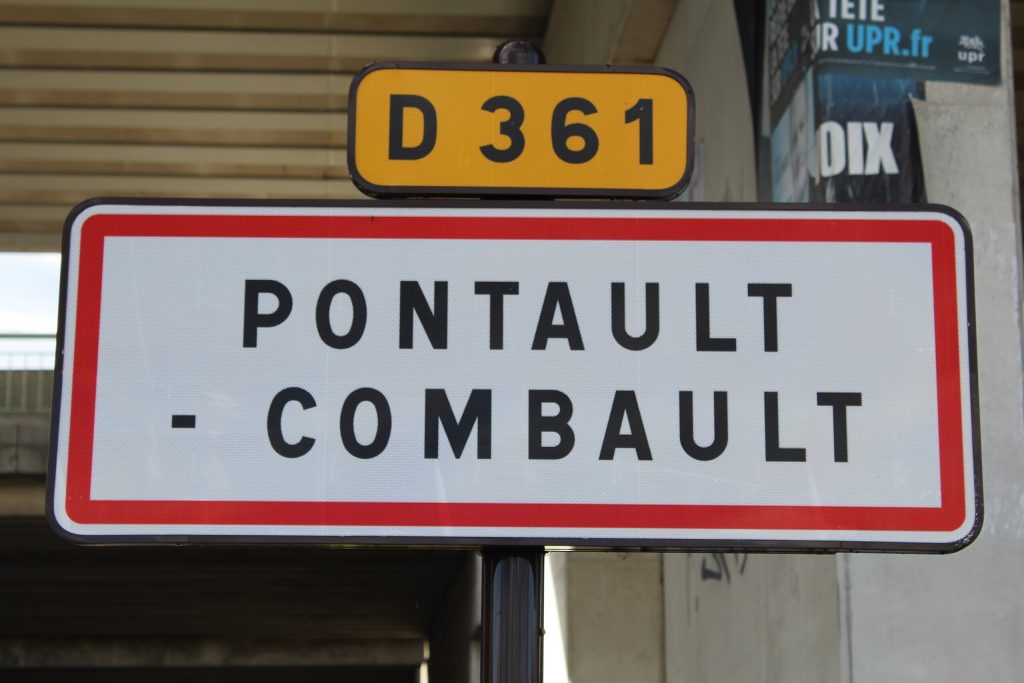 Panneau d'entrée de Pontault-Combault