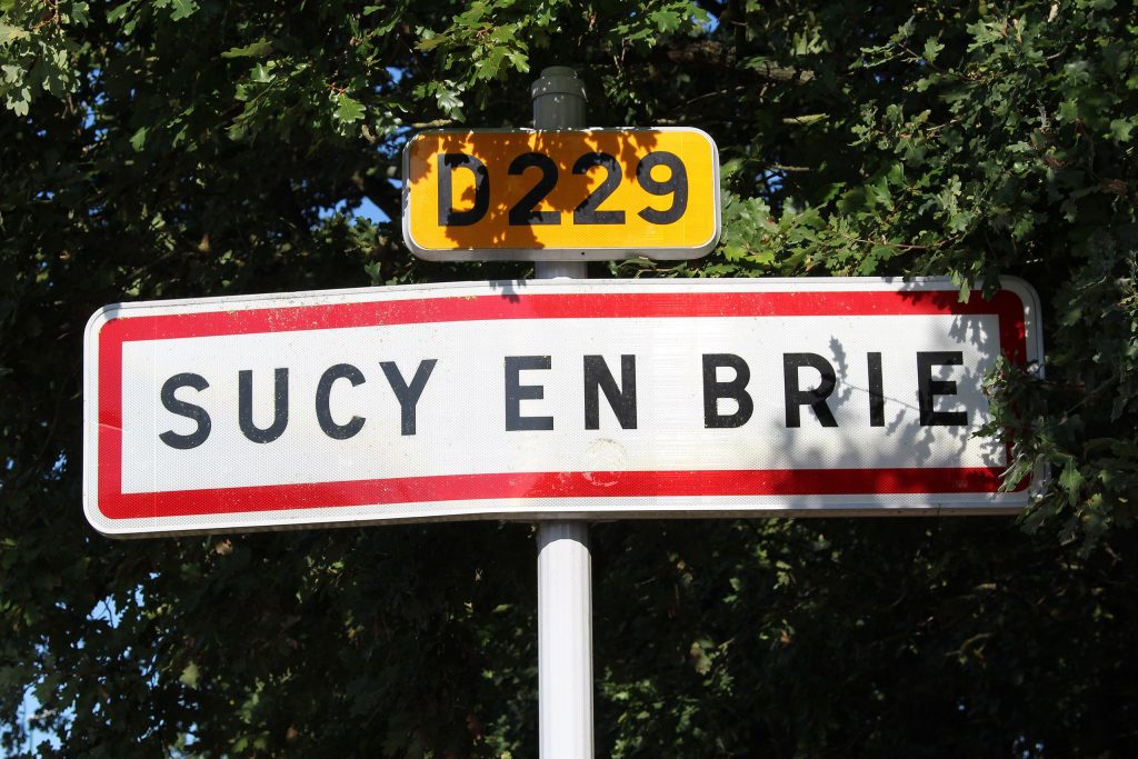 Panneau d'entrée de Sucy-en-Brie