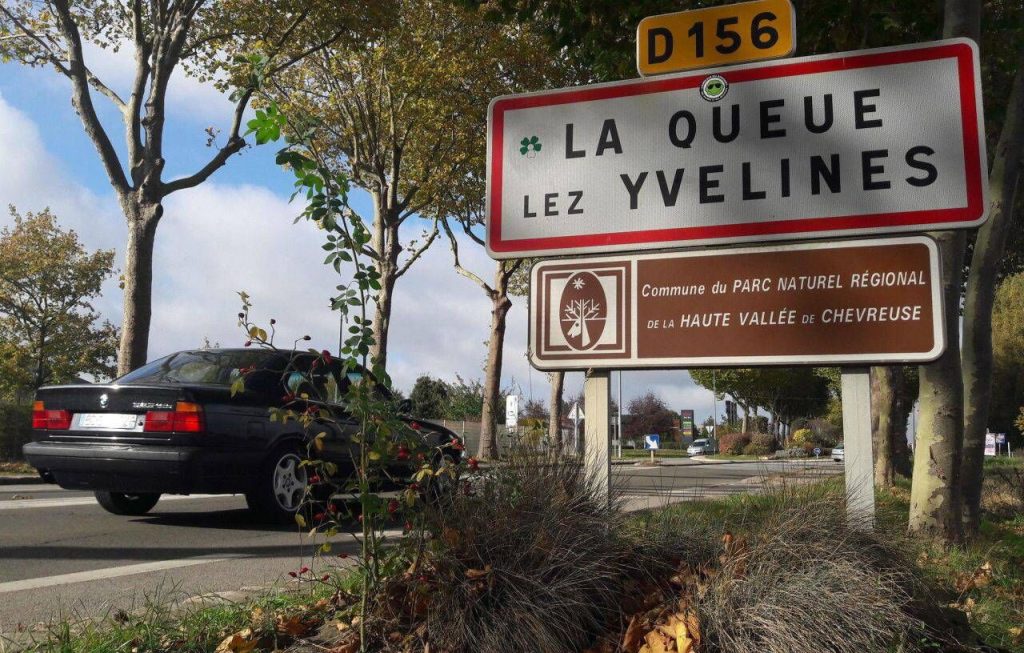 Panneau d'entrée de La Queue-les-Yvelines