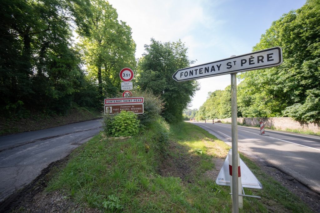 Panneau d'entrée de Fontenay-Saint-Père