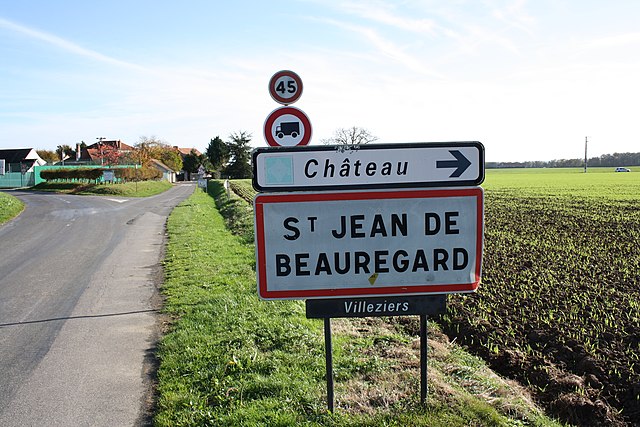 Panneau d'entrée de Saint-Jean-de-Beauregard