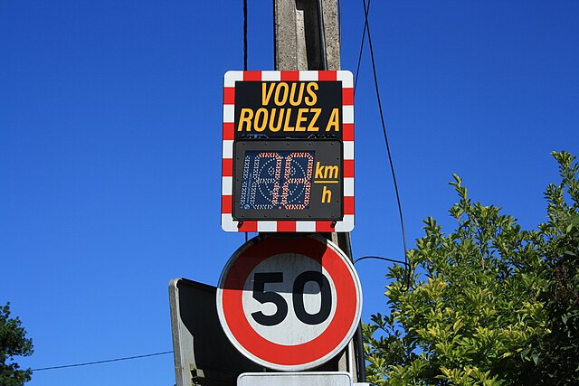 Panneau d'entrée de Saint-Rémy-lès-Chevreuse