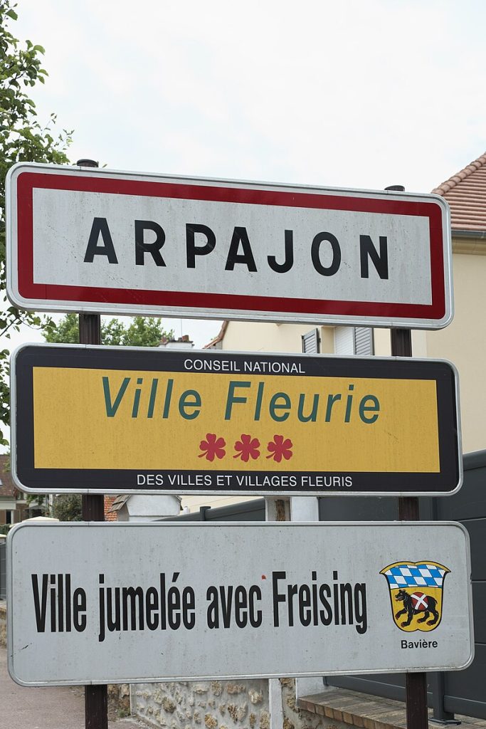 Panneau d'entrée de Arpajon