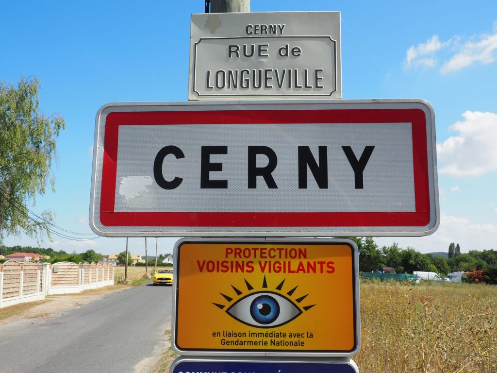 Panneau d'entrée de Cerny