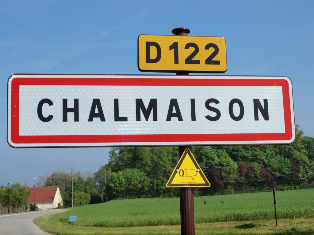 Panneau d'entrée de Chalmaison