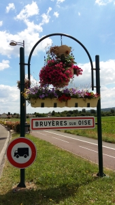 Panneau d'entrée de Bruyères-sur-Oise