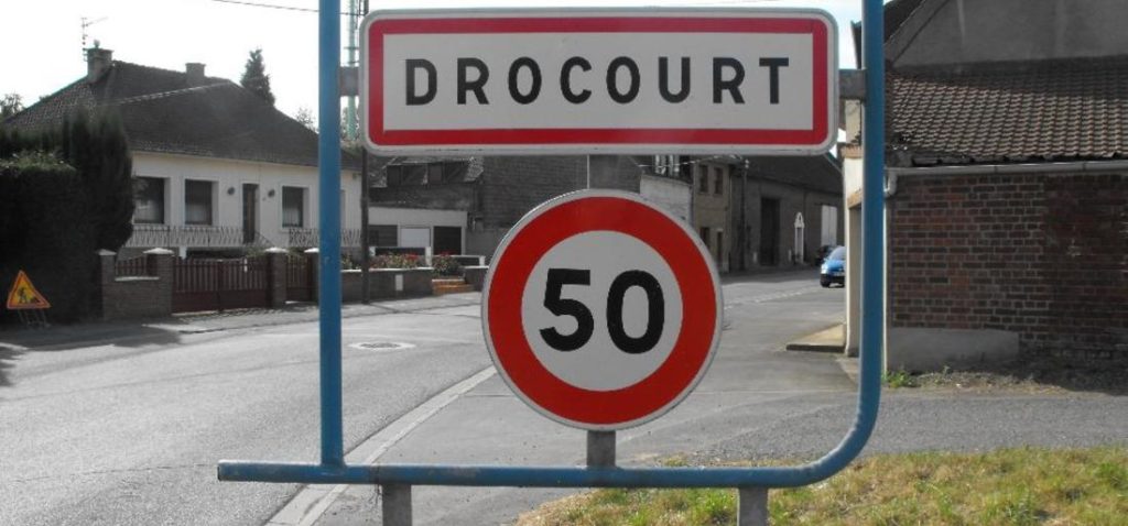 Panneau d'entrée de Drocourt