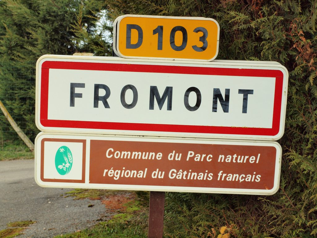 Panneau d'entrée de Fromont