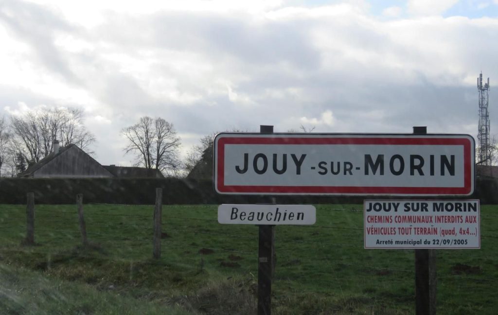 Panneau d'entrée de Jouy-sur-Morin