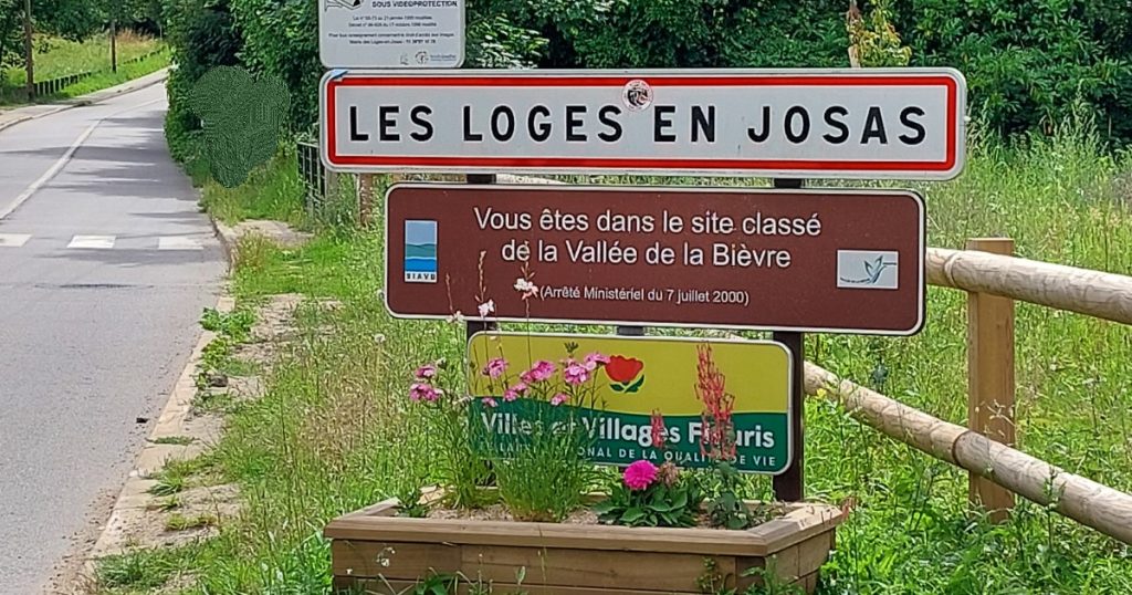 Panneau d'entrée de Les Loges-en-Josas