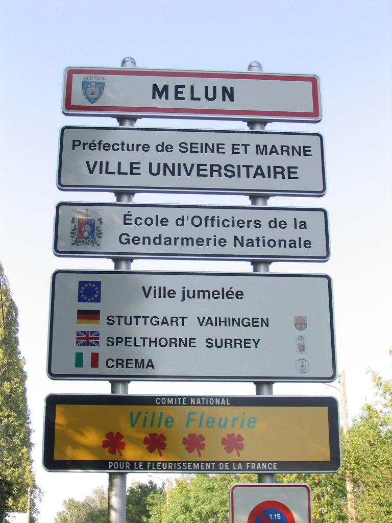 Panneau d'entrée de Melun