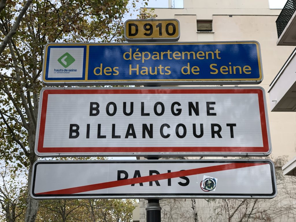 Panneau d'entrée de Boulogne-Billancourt