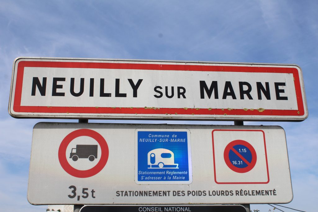 Panneau d'entrée de Neuilly-sur-Marne