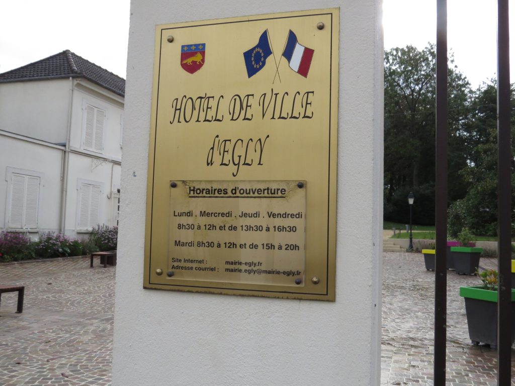 Panneau d'entrée de Égly