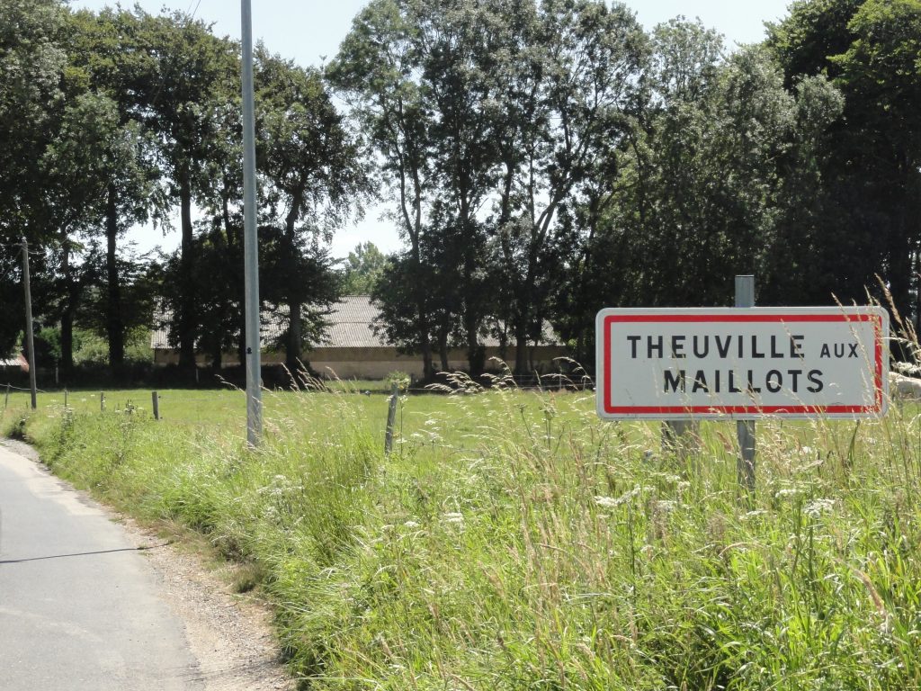 Panneau d'entrée de Theuville