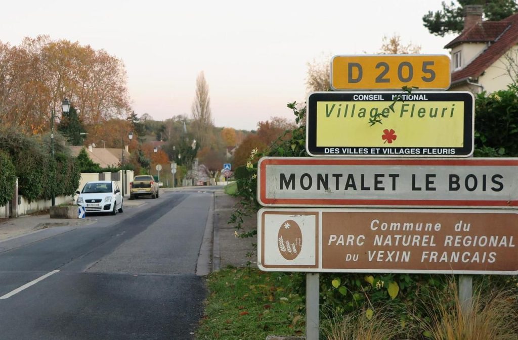 Panneau d'entrée de Montalet-le-Bois