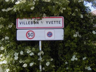 Panneau d'entrée de Villebon-sur-Yvette