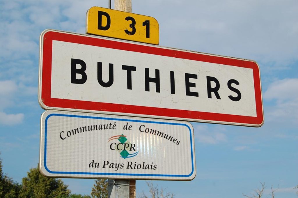 Panneau d'entrée de Buthiers