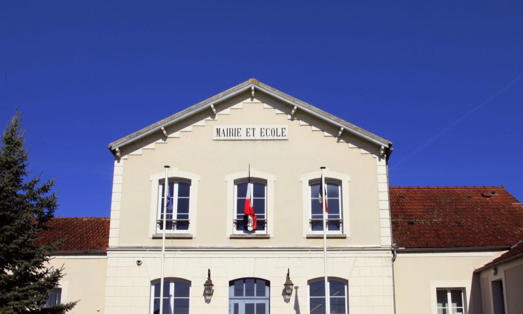 Panneau d'entrée de Mouy-sur-Seine