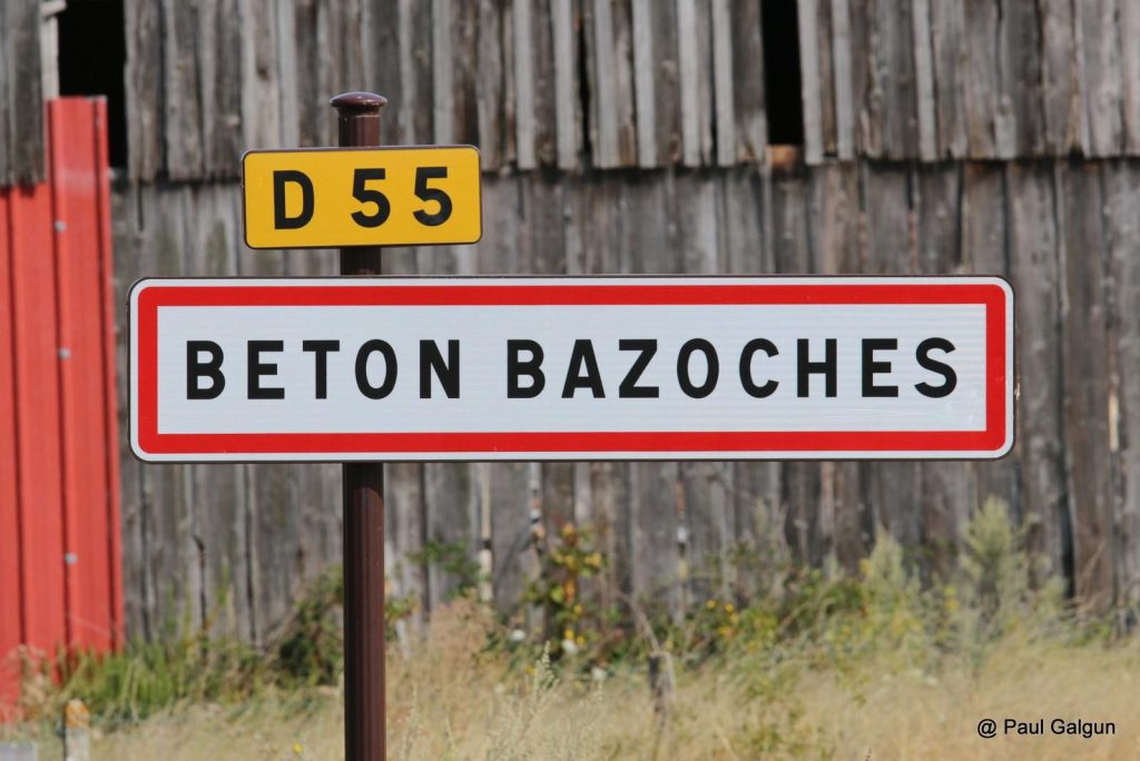 Panneau d'entrée de Beton-Bazoches