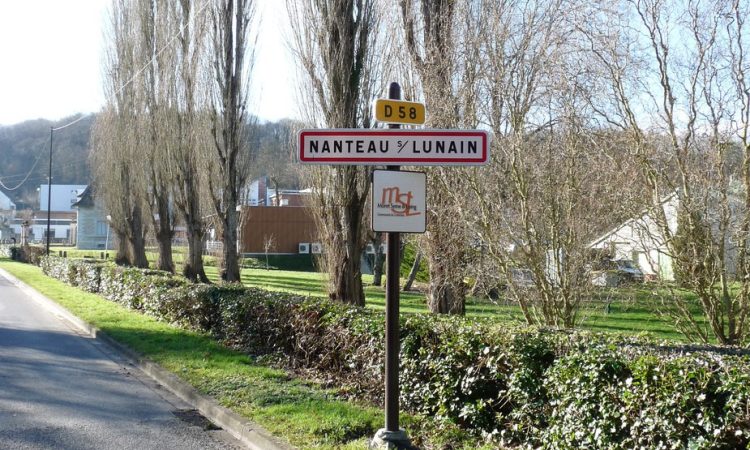 Panneau d'entrée de Nanteau-sur-Lunain